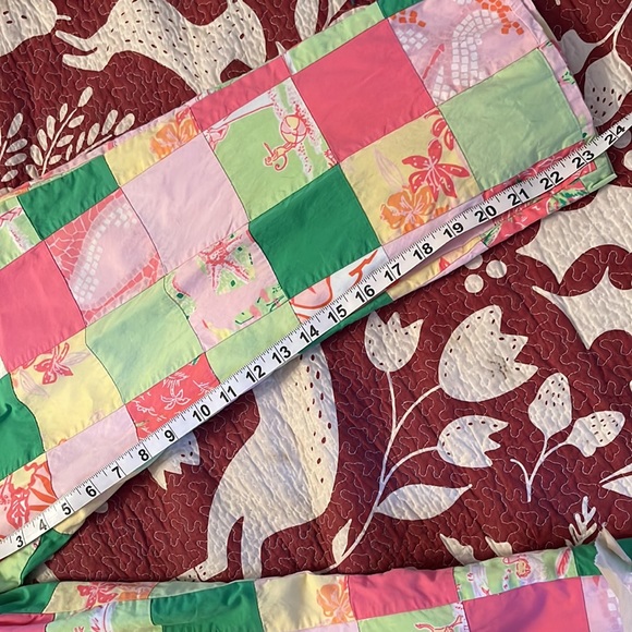 Lilly Pulitzer patchwork capris pants sz 10 - Picture 9 of 10